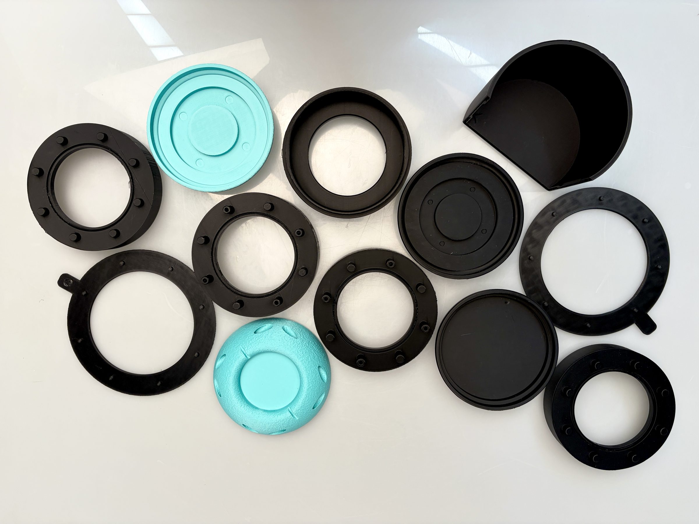 Printed PETG parts laid out